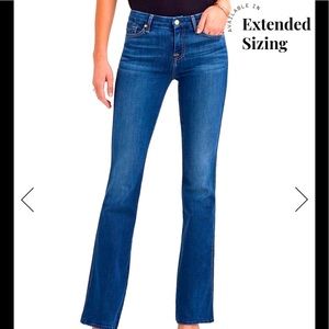 NWOT 7 For All Mankind Women’s Jeans. Size: 32